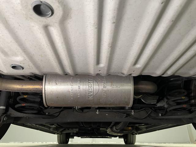 セレナ 　ハイウェイスター　福祉車両・助手席リフトＵＰシート・８人乗・Ｓ－ＨＶ・エマージェンシーブレーキ・リモコン有・全方位型モニター・ＴＶ・ナビ・Ｂモニター・後席モニター・左右電動スライドドア・ＥＴＣ（39枚目）