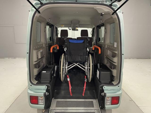 エブリイワゴン 　福祉車両・手動スロープ・１台積・４人乗・走行５９千Ｋ・スズキセーフティサポート・リヤ分割シート・リクライニング車椅子乗車カノウ・左電動オートステップ・プッシュスタート・スマートキー・ナビＴＶ・Ｂカメラ（11枚目）