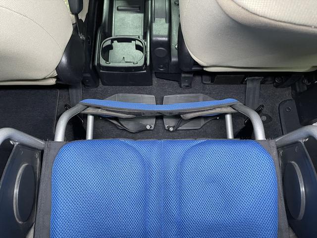 ＮＶ２００バネットワゴン 　福祉車両・手動スロープ・２台積・６人乗・走行７１千Ｋ・左オートステップ・ＥＴＣ・ナビ・ストラーダ・ＴＶ・ドラレコ・アシストグリップ・電動ウィンチセカンド・無線ウィンチリモコン・車椅子後退防止装置サード（19枚目）