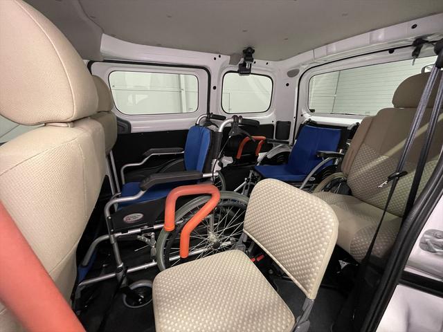 ＮＶ２００バネットワゴン 　福祉車両・手動スロープ・２台積・６人乗・走行７１千Ｋ・左オートステップ・ＥＴＣ・ナビ・ストラーダ・ＴＶ・ドラレコ・アシストグリップ・電動ウィンチセカンド・無線ウィンチリモコン・車椅子後退防止装置サード（23枚目）