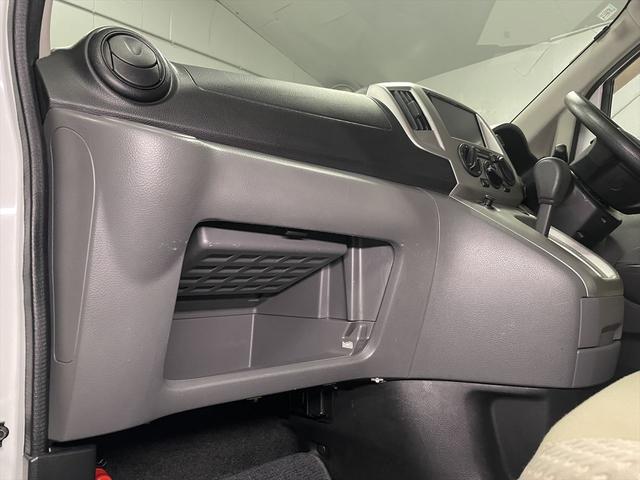 ＮＶ２００バネットワゴン 　福祉車両・手動スロープ・２台積・６人乗・走行７１千Ｋ・左オートステップ・ＥＴＣ・ナビ・ストラーダ・ＴＶ・ドラレコ・アシストグリップ・電動ウィンチセカンド・無線ウィンチリモコン・車椅子後退防止装置サード（38枚目）