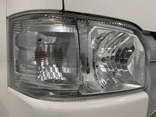 レジアスエースバン 　福祉車両・電動リフター・２台積・１０人乗・Ｂタイプ・トヨタセーフティセンス・左電動スライドドア・ＴＶ・ナビ・左オートステップ・キーレス・ＰＶガラス・アシストグリップ・ストレッチャー乗車カノウ・禁煙車（46枚目）