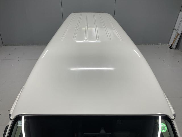 レジアスエースバン 　福祉車両・電動リフター・２台積・１０人乗・Ｂタイプ・トヨタセーフティセンス・左電動スライドドア・ＴＶ・ナビ・左オートステップ・キーレス・ＰＶガラス・アシストグリップ・ストレッチャー乗車カノウ・禁煙車（48枚目）