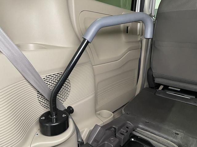Ｎ－ＢＯＸ 　福祉車両・手動スロープ・１台積・４人乗・ホンダセンシング・ＴＶ・ＣＤオーディオ・Ｂカメラ・左右スライドドア・電動ウィンチ・リモコン付・プッシュスタート・ラッシングベルト・スマートキー・純正ＬＥＤ（23枚目）