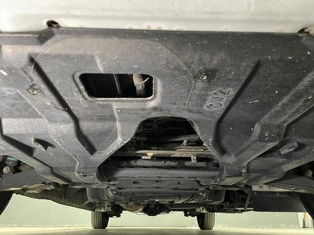 レジアスエースコミューター コミュータータイプ福祉車両・電動リフター・4台積・9人乗・走行83千K・Dタイプ・左オートステップ・アシストグリップ・キーレス・CDオーディオ・ストレッチャー乗車カノウ・電動車イス固定装置4台・禁煙車(43枚目)