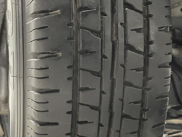 レジアスエースコミューター コミュータータイプ福祉車両・電動リフター・4台積・9人乗・走行83千K・Dタイプ・左オートステップ・アシストグリップ・キーレス・CDオーディオ・ストレッチャー乗車カノウ・電動車イス固定装置4台・禁煙車(54枚目)