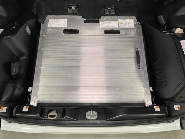 ３段階点検を全車徹底。仕入れ時・購入後・納車前の福祉車両取扱士スペシャリストによる最終点検をクリアした、安心の中古福祉車両を納車いたします。