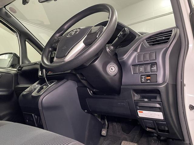 「見て・触れて・選べる」福祉車両１００％専門店！年間販売実績５００台以上（２０２４．６月時点）。車椅子のまま乗れる車やストレッチャー対応車など、みなさまの「たすかったー」を実現します。