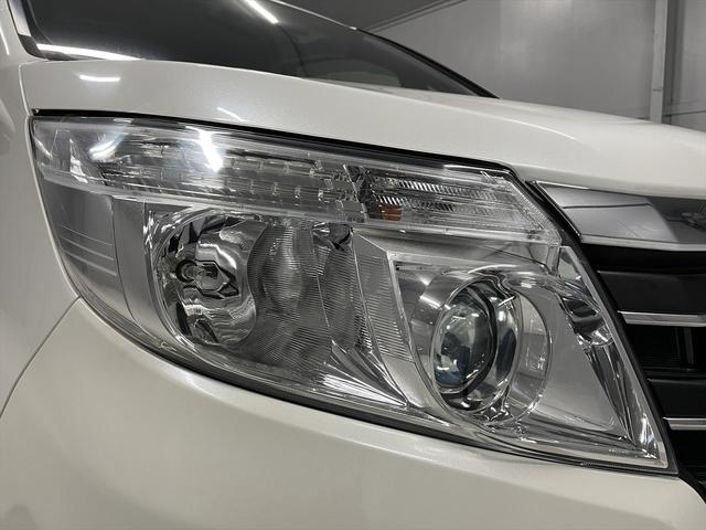 資格保有者が多数在籍。お客様の声にじっくり耳を傾け、車いすの形状や体格に合ったご提案をします。介護タクシーやデイサービスなど事業用車両のご相談も、たすかるにお任せ！