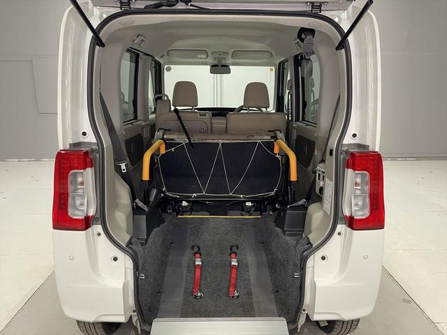 タント 　福祉車両・手動スロープ・１台積・４人乗・スマートアシスト３・ＣＤオーディオ・電動ウィンチサード・リモコン付・キーレス・ＰＶガラス・ラッシングベルト・左右スライドドア・キーレス・アイドリングストップ（9枚目）