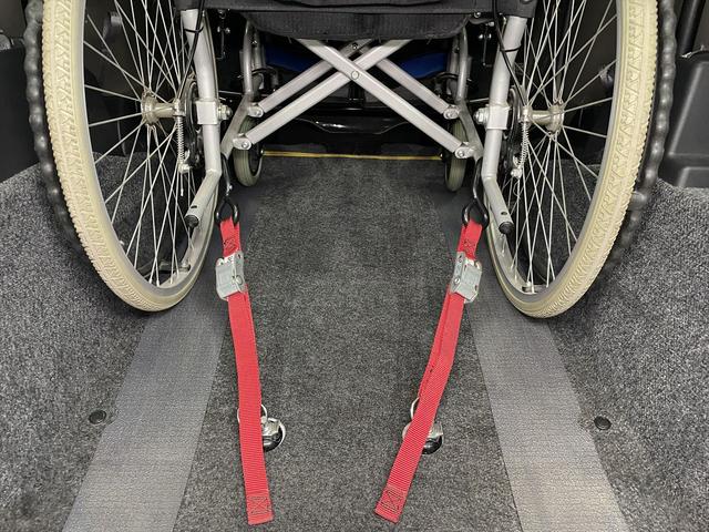 タント 　福祉車両・手動スロープ・１台積・４人乗・スマートアシスト３・ＣＤオーディオ・電動ウィンチサード・リモコン付・キーレス・ＰＶガラス・ラッシングベルト・左右スライドドア・キーレス・アイドリングストップ（21枚目）