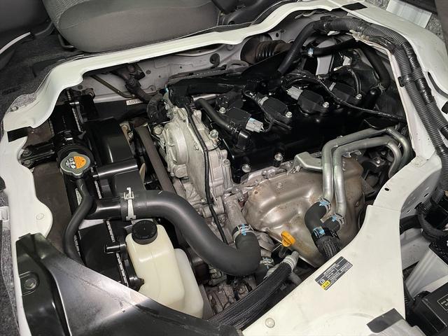 ＮＶ３５０キャラバンバン 　福祉車両・電動リフター・２台積・走行８８千Ｋ・エマージェンシーブレーキ・左オートステップ・ＰＶガラス・アシストグリップ・キーレス・ストレッチャー乗車カノウ・電動車イス固定装置２台・車いす収納スペース（46枚目）