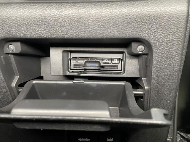 セレナ 福祉車両・助手席リフトUPシート・8人乗・S-HV・エマージェンシーブレーキ・左オートステップ・社外アルミ・フリップダウンモニター・左右電動スライドドア・プッシュスタート・インテリジェントキー・TV(32枚目)