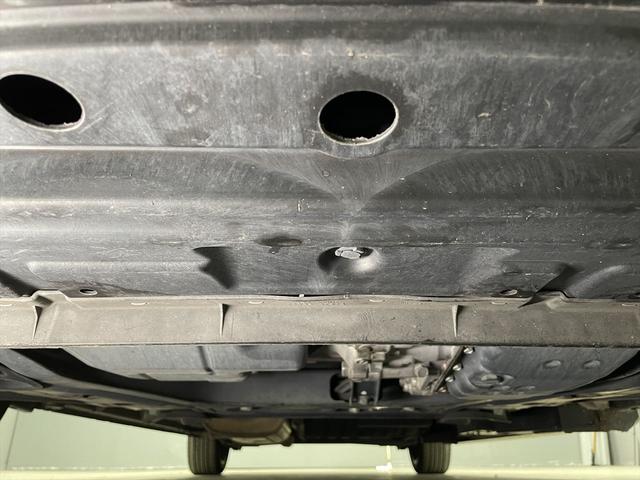 セレナ 福祉車両・助手席リフトUPシート・8人乗・S-HV・エマージェンシーブレーキ・左オートステップ・社外アルミ・フリップダウンモニター・左右電動スライドドア・プッシュスタート・インテリジェントキー・TV(41枚目)