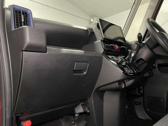 タント 　カスタム　福祉車両・助手席リフトＵＰシート・４人乗・走行１２千Ｋ・スマートアシスト・ワンオーナー・純正アルミ・フォグランプ・プッシュスタート・大型ＴＶ・ナビ・Ｂモニター・スマートキー・リモコン（31枚目）