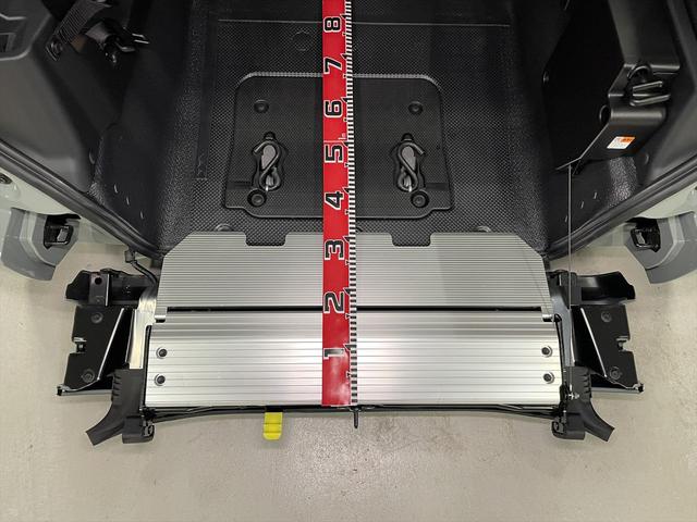 シエンタ 　１．５Ｘ　福祉車両・手動スロープ・１台積・４人乗・走行７千Ｋ・タイプ３・ショートスロープ・トヨタセーフティセンス・ＴＶ・ディスプレイオーディオ・ブラインドスポットモニター・パノラミックビューモニター（13枚目）