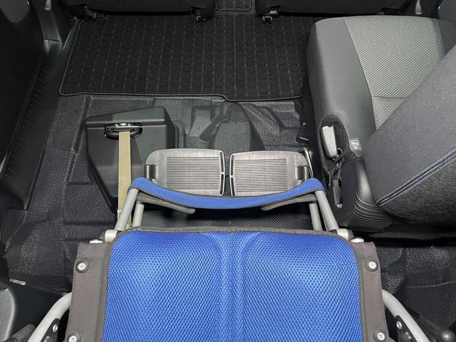 シエンタ 　１．５Ｘ　福祉車両・手動スロープ・１台積・４人乗・走行７千Ｋ・タイプ３・ショートスロープ・トヨタセーフティセンス・ＴＶ・ディスプレイオーディオ・ブラインドスポットモニター・パノラミックビューモニター（19枚目）