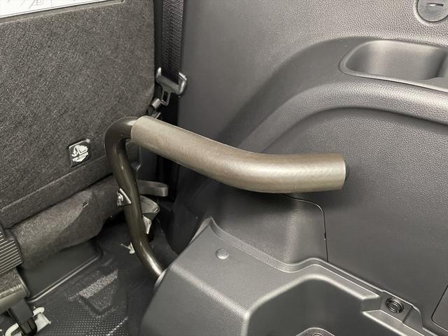 シエンタ 　１．５Ｘ　福祉車両・手動スロープ・１台積・４人乗・走行７千Ｋ・タイプ３・ショートスロープ・トヨタセーフティセンス・ＴＶ・ディスプレイオーディオ・ブラインドスポットモニター・パノラミックビューモニター（23枚目）