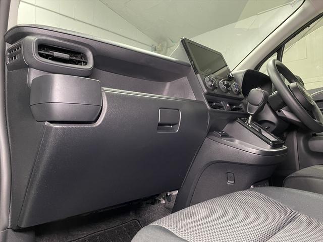 シエンタ 　１．５Ｘ　福祉車両・手動スロープ・１台積・４人乗・走行７千Ｋ・タイプ３・ショートスロープ・トヨタセーフティセンス・ＴＶ・ディスプレイオーディオ・ブラインドスポットモニター・パノラミックビューモニター（37枚目）