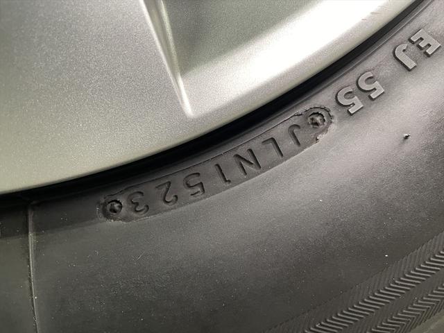 ＮＶ３５０キャラバンバン 　福祉車両・電動リフター・２台積１０人乗・走行６０千Ｋ・エマージェンシーブレーキ・左オートステップ・天窓付・アシストグリップ・ＰＶガラス・ラジオ・電動車イス固定装置２台・点滴フック・車イス収納スペース（54枚目）