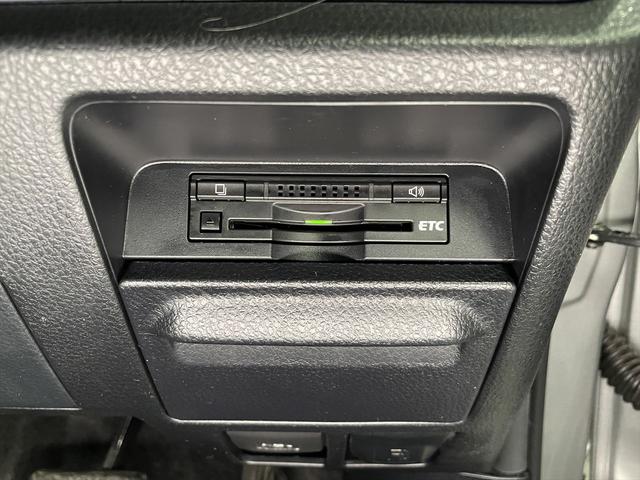 ノア 　福祉車両・手動スロープ・１台積・７人乗・走行３３千Ｋ・タイプ１・リクライニング車いす乗車カノウ・ＴＶ・ナビ・Ｂモニター・ワンオーナー・左電動スライドドア・キーレス・ニールダウン・車椅子後退防止ベルト（32枚目）