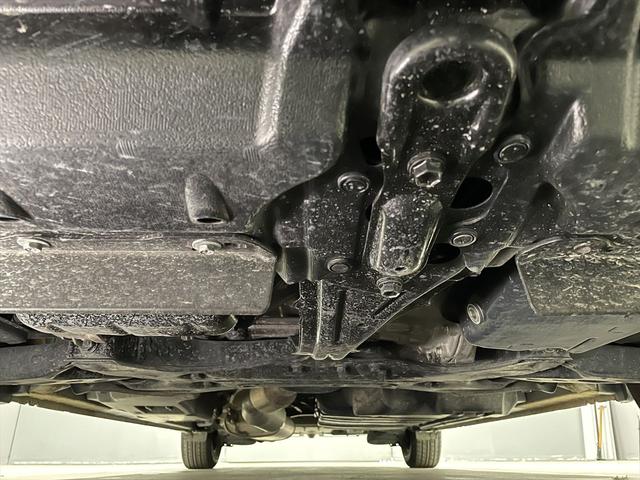 ノア 　福祉車両・手動スロープ・１台積・７人乗・走行３３千Ｋ・タイプ１・リクライニング車いす乗車カノウ・ＴＶ・ナビ・Ｂモニター・ワンオーナー・左電動スライドドア・キーレス・ニールダウン・車椅子後退防止ベルト（42枚目）