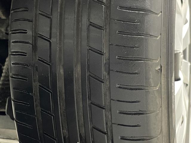 ノア 　福祉車両・手動スロープ・１台積・７人乗・走行３３千Ｋ・タイプ１・リクライニング車いす乗車カノウ・ＴＶ・ナビ・Ｂモニター・ワンオーナー・左電動スライドドア・キーレス・ニールダウン・車椅子後退防止ベルト（51枚目）