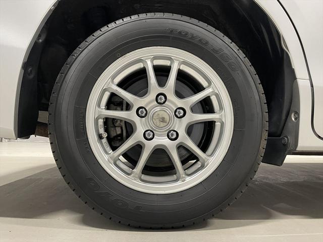 ヴォクシー 　福祉車両・電動スロープ・１台積・７人乗・走行５１千Ｋ・タイプ１・左右電動スライドドア・キーレス・純正高さ調整式ストレッチャー付・電動ウィンチ・純正９インチナビ・ＴＶフルセグ・Ｂカメラ・ＤＶＤ再生（48枚目）