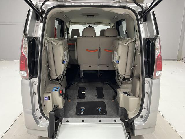 �����ԗ��戵�m�X�y�V�����X�g�i��Ёj���{�������q����̎��i�҂������ݐЁB�c�Ƃ��烁���e�i���X�܂Ńv���W�c�B�Ԃ����A�X�g���b�`���[�ȂǁA�ǂ�Ȃ��Ƃł������k���������B