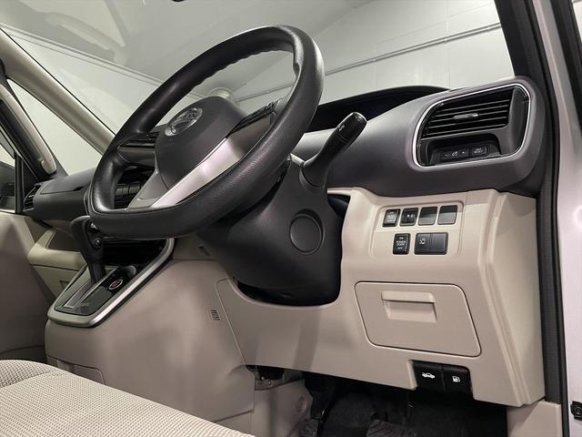 �����ԗ��͎ԃC�X�̌`���g���A�̊i�ɍ������I�ѕ�����؂ł��B�Ԉ֎q�̂܂܏���ԂȂǁA�������̎ԃC�X�����ۂɏ悹�Ď������Ƃ��\�ł��̂ŁA���Ђ����Q���������B