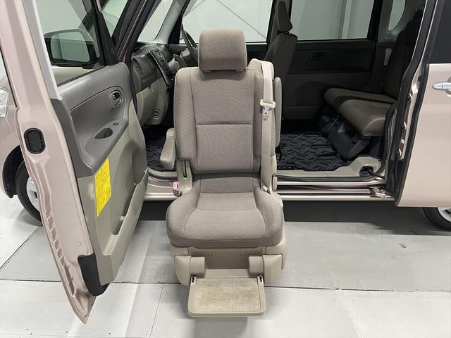 タント 　福祉車両・助手席リフトＵＰシート４人乗・走行８７千Ｋ・ＣＤオーディオ・キーレス・シートリフトリモコン付・左スライドドア・折リ畳ミ車イス固定ベルト・アイドリングストップ・禁煙車・ＰＶガラス・ドアバイザー（3枚目）
