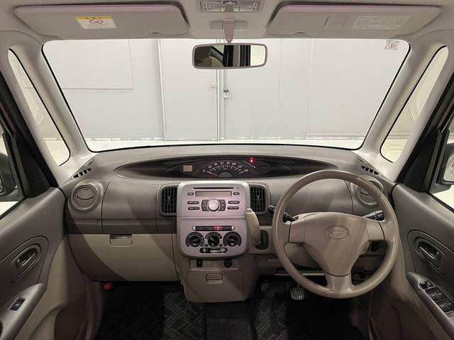 タント 　福祉車両・助手席リフトＵＰシート４人乗・走行８７千Ｋ・ＣＤオーディオ・キーレス・シートリフトリモコン付・左スライドドア・折リ畳ミ車イス固定ベルト・アイドリングストップ・禁煙車・ＰＶガラス・ドアバイザー（28枚目）