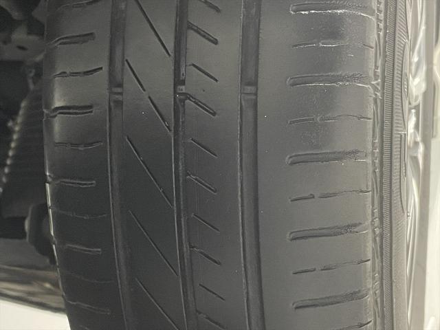 ノア 福祉車両・手動スロープ2台積7人乗・タイプ1・トヨタセーフティセンス・TV・ナビ・Bモニター・左右電動スライドドア・社外アルミ・純正フォグランプ・プッシュスタート・スマートキー・ドラレコ・ニールダウン(54枚目)