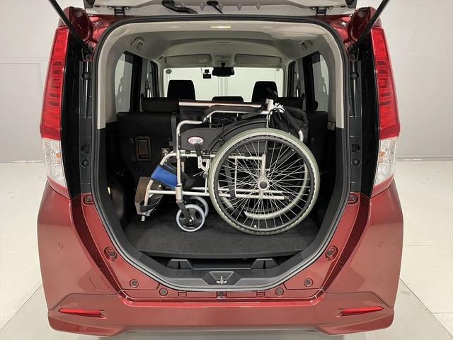 ���ԃC�X�E�X�g���b�`���[�͎ԗ��ɂ͕t���Ă��܂���B