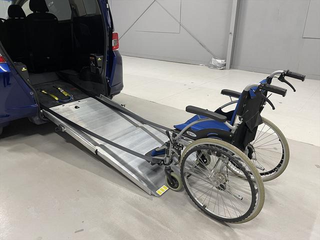 �����ԗ��戵�m�X�y�V�����X�g�i��Ёj���{�������q����̎��i�҂������ݐЁB�c�Ƃ��烁���e�i���X�܂Ńv���W�c�B�Ԃ����A�X�g���b�`���[�ȂǁA�ǂ�Ȃ��Ƃł������k���������B