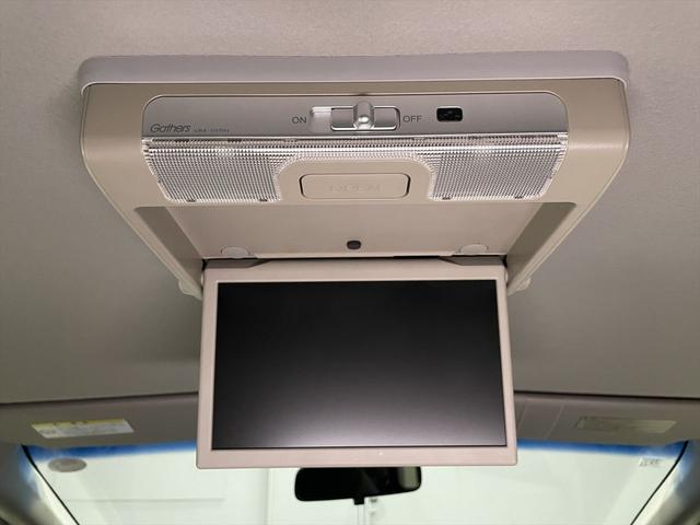 �������u�̏C���E�_�������X�^�b�t���T�|�[�g�B�����̕��ɂ͕����ԗ��戵�m�̎��i�����ߗא����H������Љ�܂��B�i�Ԃ����Œ葕�u�A�X�g���b�`���[�Ή����j