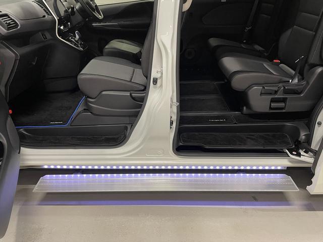 セレナ 　ハイウェイスターＶ　福祉車両・手動スロープ・１台積・７人乗・ｅパワー・プロパイロット・エマージェンシーブレーキ・左右電動スライドドア・純正ナビ・ＴＶ・Ｂモニター・デジタルインナーミラー・ニールダウン（23枚目）