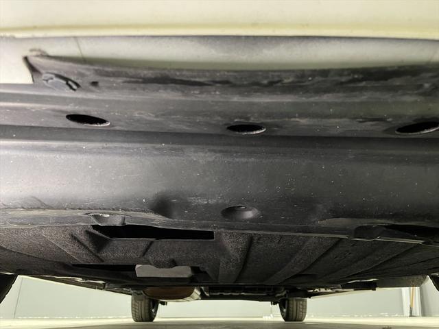 セレナ 　ハイウェイスターＶ　福祉車両・手動スロープ・１台積・７人乗・ｅパワー・プロパイロット・エマージェンシーブレーキ・左右電動スライドドア・純正ナビ・ＴＶ・Ｂモニター・デジタルインナーミラー・ニールダウン（43枚目）