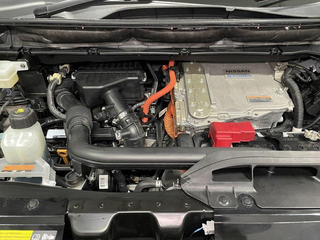 セレナ 　福祉車両・手動スロープ・１台積・７人乗・走行５０千Ｋ・ｅパワー・エマージェンシーブレーキ・純正９インチナビ・ＴＶ・アラウンドビューモニター・左電動スライドドア・ニールダウン・電動ウインチサード・禁煙車（38枚目）