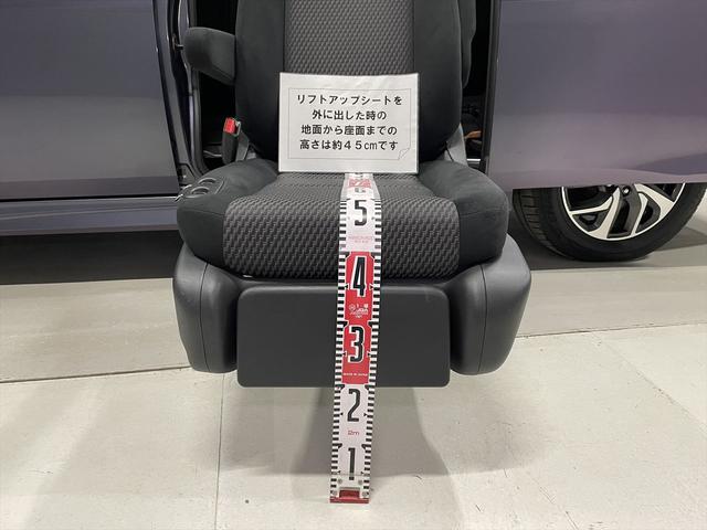 ステップワゴンスパーダ 　福祉車両・後席リフトＵＰシート７人乗・走行３３千Ｋ・わくわくゲート・ホンダセンシング・アダプティブクルコン・左右電動スライドドア・プッシュスタート・ＴＶ・ナビ・Ｂモニター・スパーダ純正アルミ付・ＥＴＣ（7枚目）