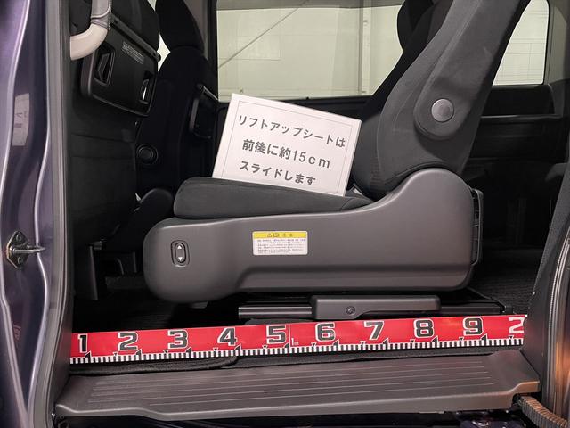 ステップワゴンスパーダ 　福祉車両・後席リフトＵＰシート７人乗・走行３３千Ｋ・わくわくゲート・ホンダセンシング・アダプティブクルコン・左右電動スライドドア・プッシュスタート・ＴＶ・ナビ・Ｂモニター・スパーダ純正アルミ付・ＥＴＣ（13枚目）