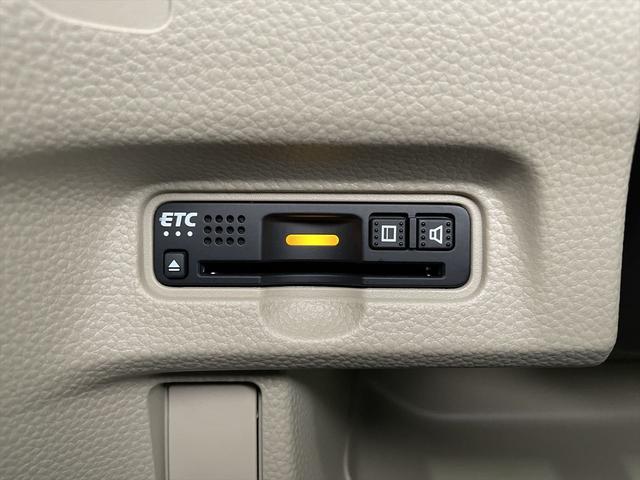 �����ԗ��͎ԃC�X�̌`���g���A�̊i�ɍ������I�ѕ�����؂ł��B�Ԉ֎q�̂܂܏���ԂȂǁA�������̎ԃC�X�����ۂɏ悹�Ď������Ƃ��\�ł��̂ŁA���Ђ����Q���������B