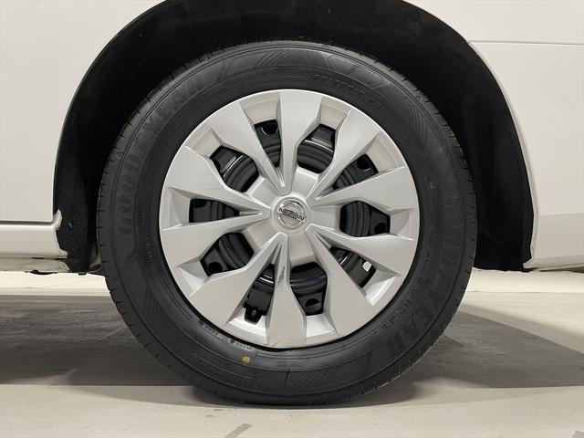 セレナ 福祉車両・電動リフター・1台積・6人乗・走行66千K・エマージェンシーブレーキ・左電動スライドドア・TV・ナビ・アラウンドビューモニター・車いす電動固定装置・左オートステップ・プッシュスタート(50枚目)