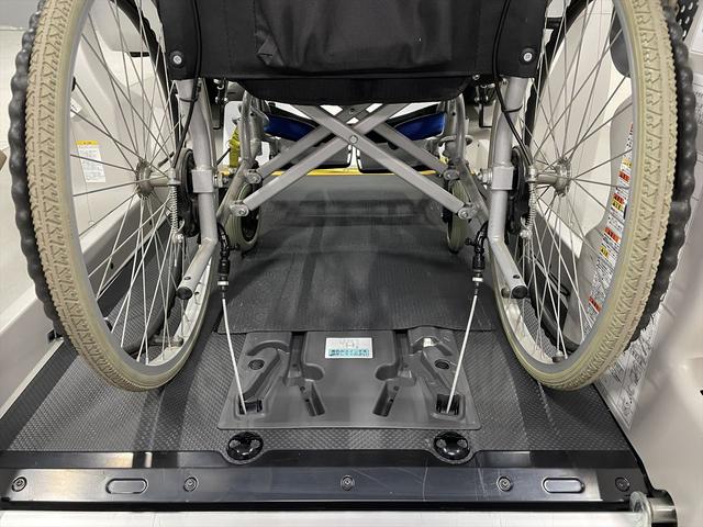 �������u�̏C���E�_�������X�^�b�t���T�|�[�g�B�����̕��ɂ͕����ԗ��戵�m�̎��i�����ߗא����H������Љ�܂��B�i�Ԃ����Œ葕�u�A�X�g���b�`���[�Ή����j