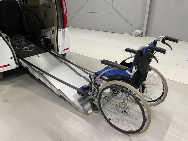 Ｎ－ＢＯＸ 　福祉車両・手動スロープ・１台積・４人乗・走行６４千Ｋ・ホンダセンシング・左右スライドドア・ＣＤオーディオ・電動ウィンチサード・無線ウィンチリモコン・ラッシングベルト・スマートキー・プッシュスタート（11枚目）