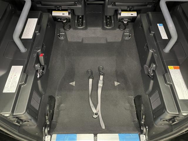 �����ԗ��͎ԃC�X�̌`���g���A�̊i�ɍ������I�ѕ�����؂ł��B�Ԉ֎q�̂܂܏���ԂȂǁA�������̎ԃC�X�����ۂɏ悹�Ď������Ƃ��\�ł��̂ŁA���Ђ����Q���������B