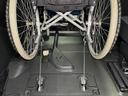 　１．５Ｘ　福祉車両・手動スロープ・１台積・４人乗・走行５８千Ｋ・タイプ２・ストレッチャー乗車カノウ・１．５列目仕様・リクライニングバギータイプ車椅子乗車カノウ・トヨタセーフティセンス・左電動ＳＤ（19枚目）