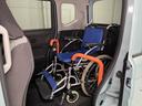 ※車イス・ストレッチャーは車両には付いていません。