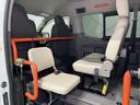 福祉車両の代車も豊富にご用意しています。車椅子のまま乗れる車や、車いす複数対応車もございますので、お気軽にご相談ください。