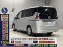 福祉車両の代車も豊富にご用意しています。車椅子のまま乗れる車や、車いす複数対応車もございますので、お気軽にご相談ください。